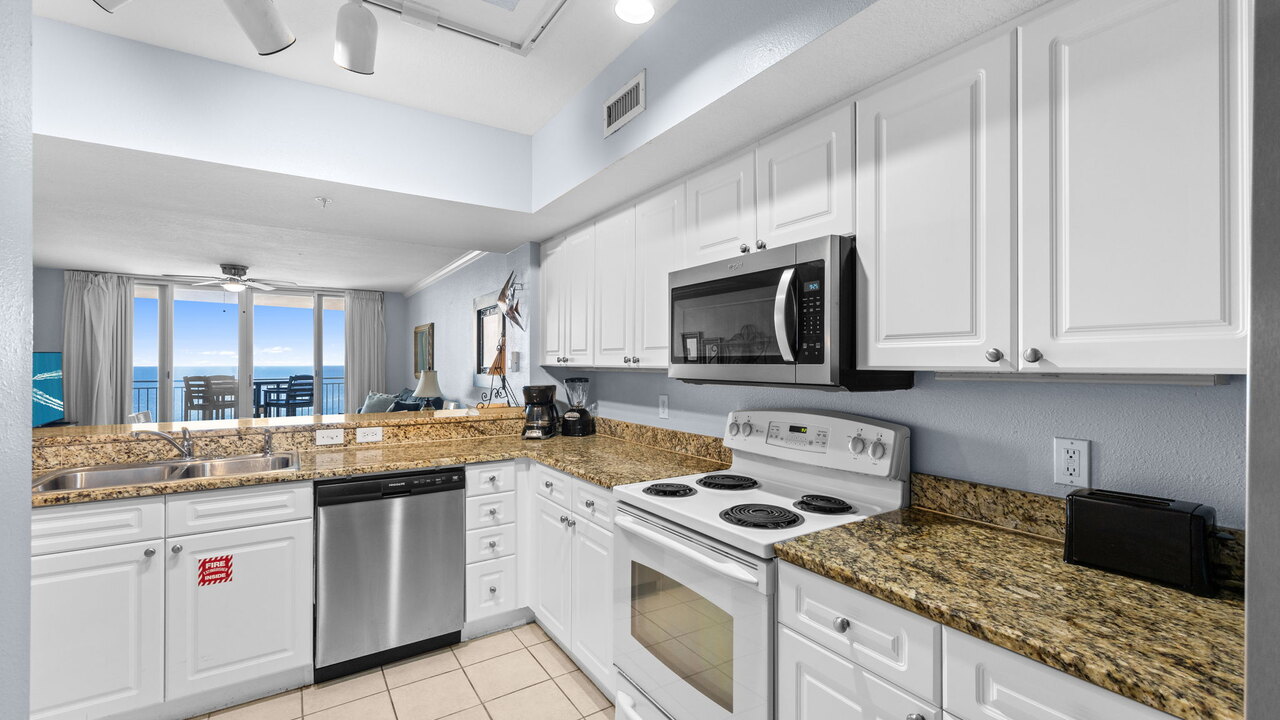 Emerald Beach 1525 - Image 11