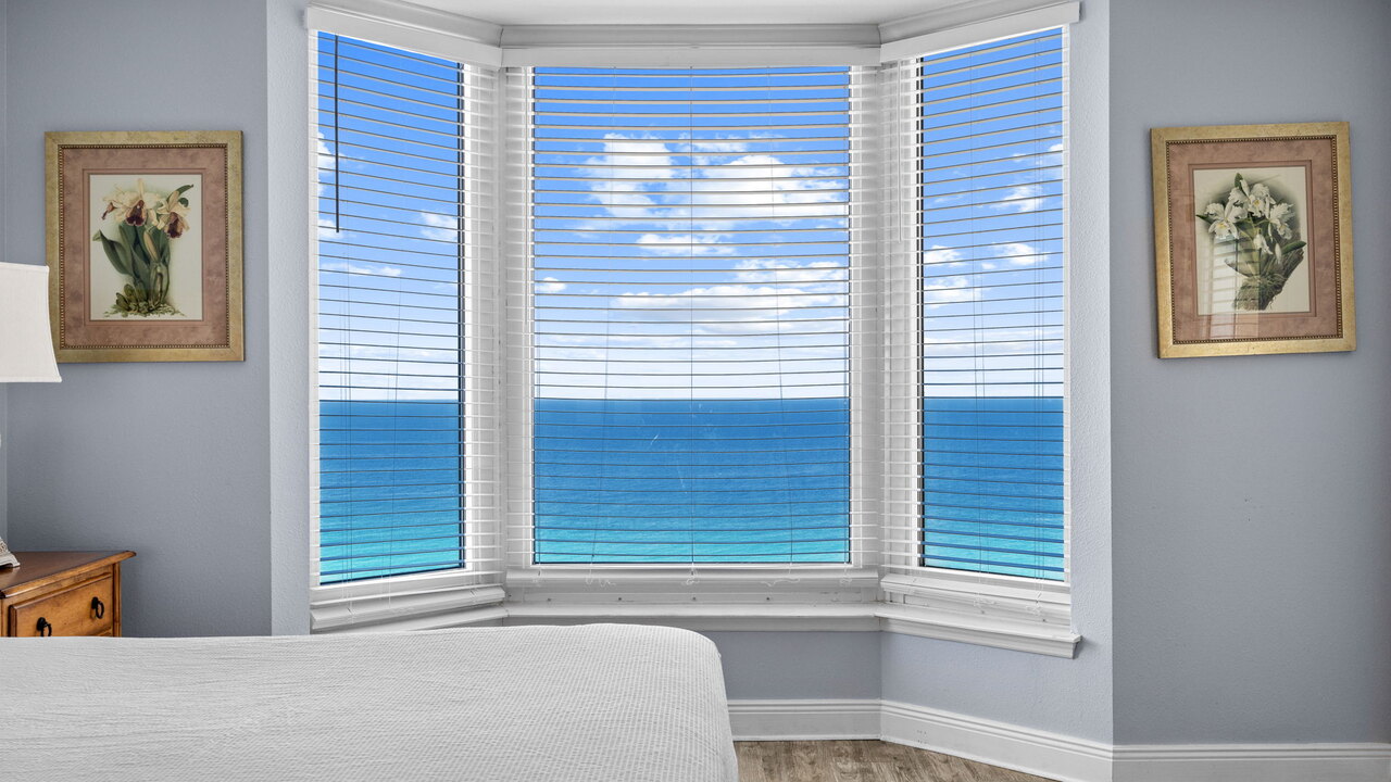 Emerald Beach 1525 - Image 21