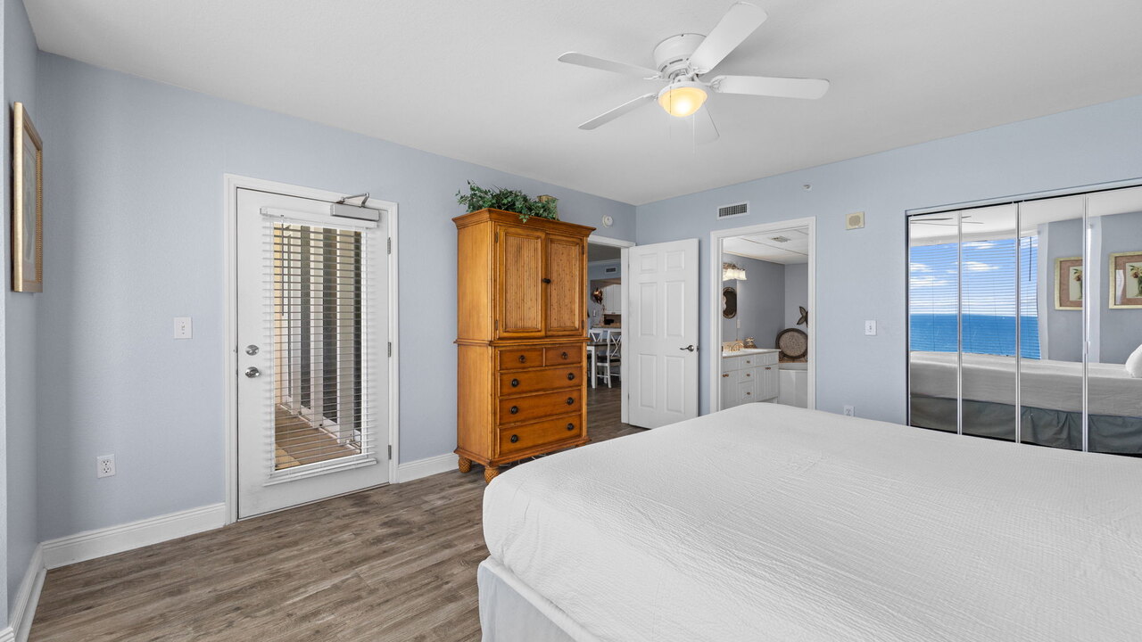 Emerald Beach 1525 - Image 23