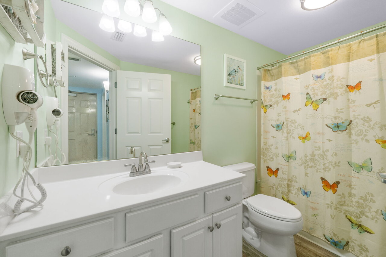 Sunrise Beach 1704 - Image 19