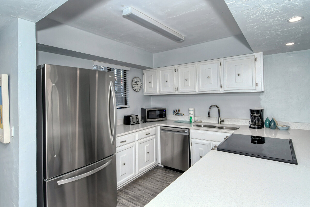 Runaway Bay 127 - Image 13