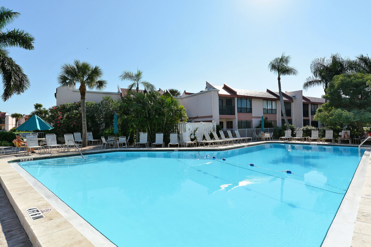 Runaway Bay 127 - Image 25