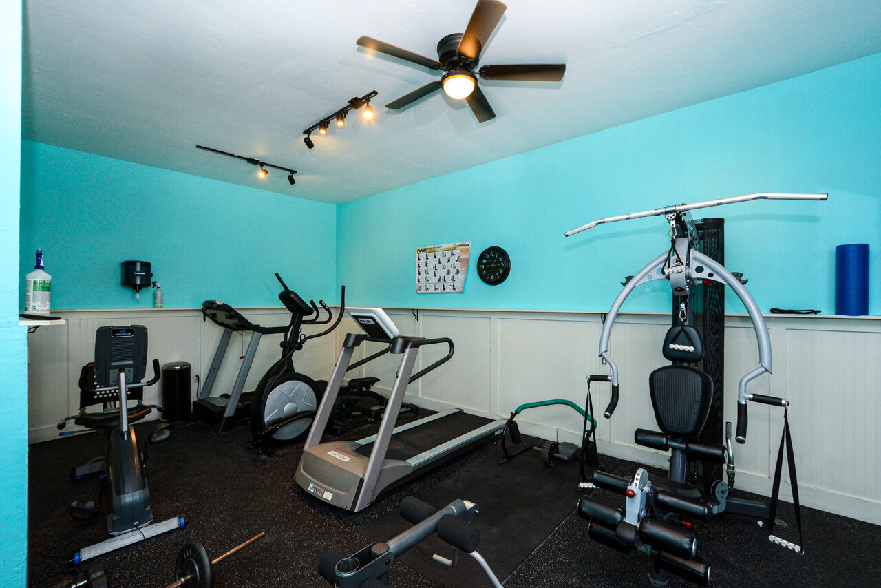 Runaway Bay 127 - Image 26