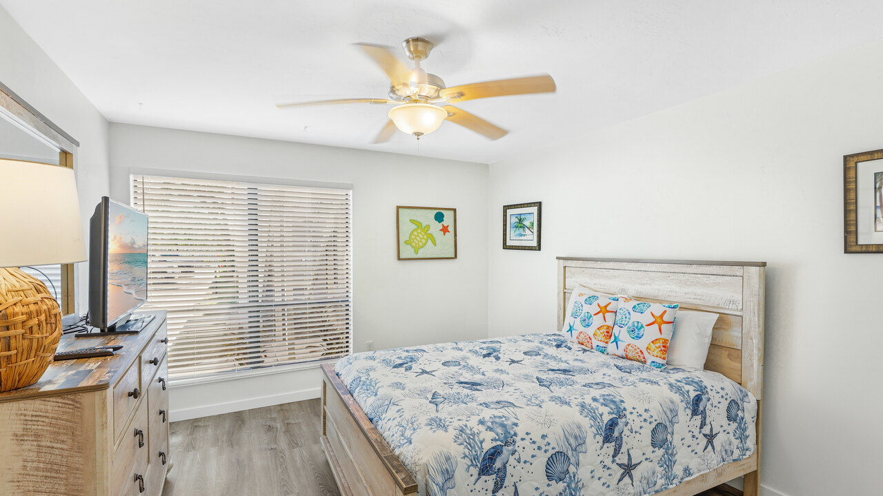 Runaway Bay 184 - Image 27