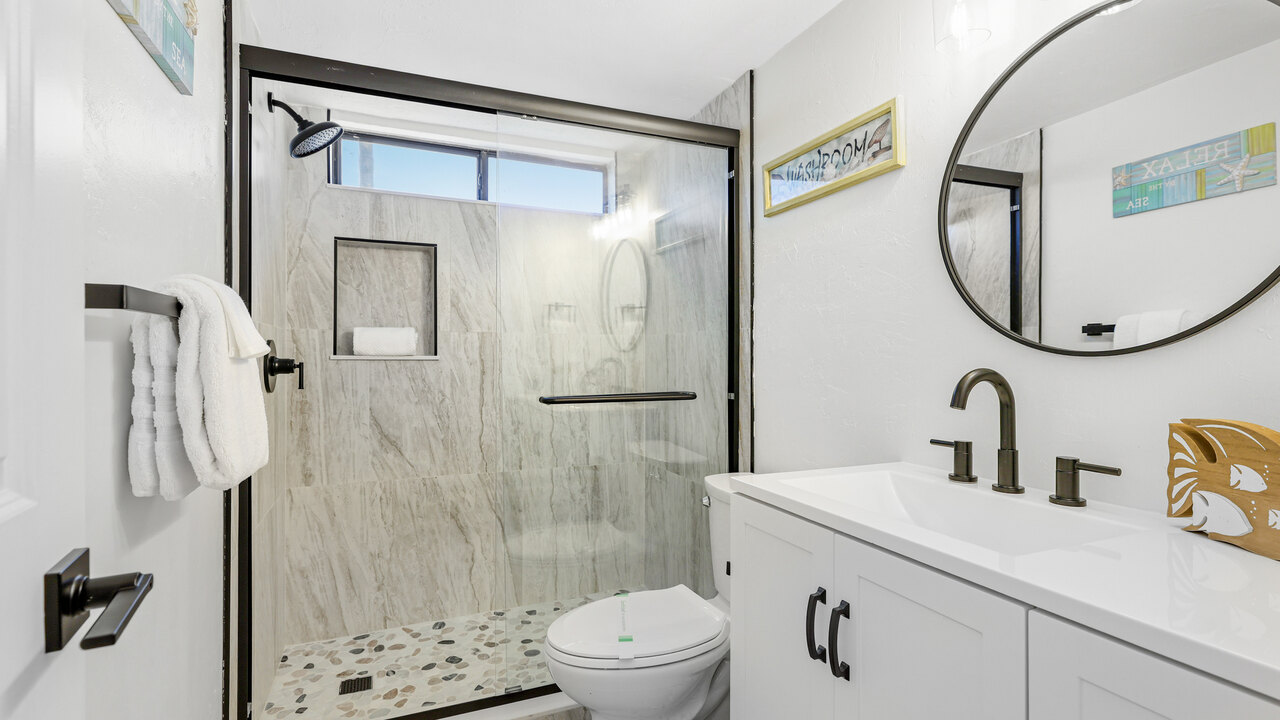 Runaway Bay 184 - Image 30