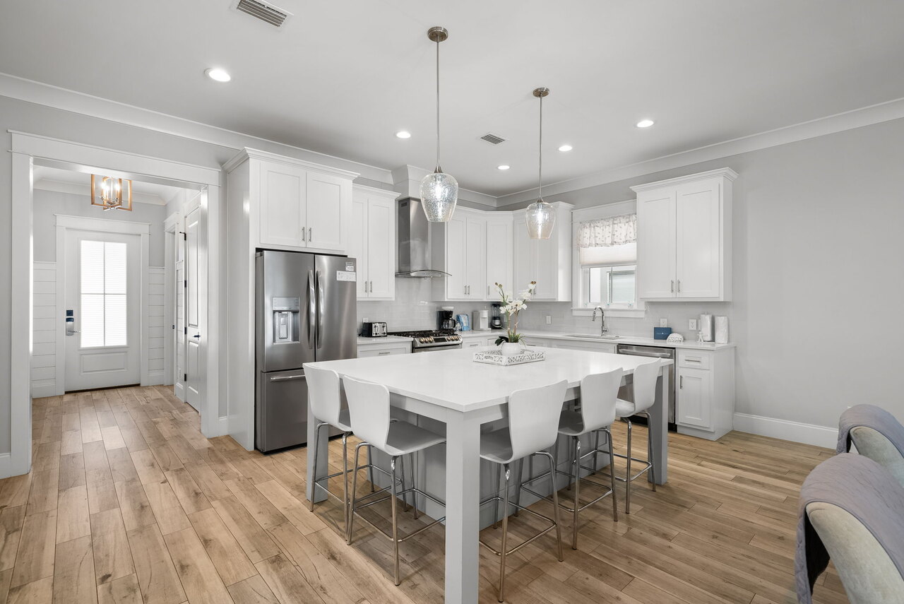 Beach Living - Image 17