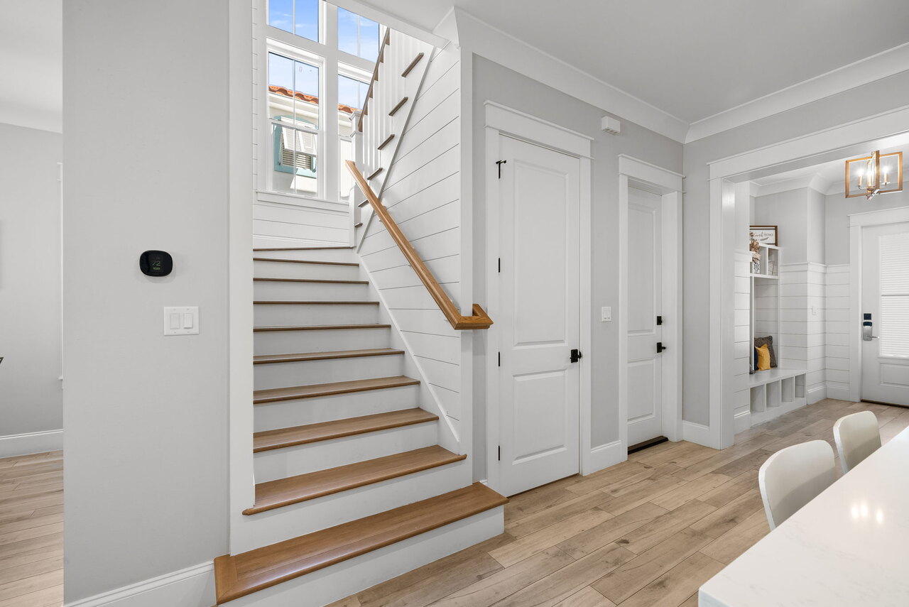 Beach Living - Image 29