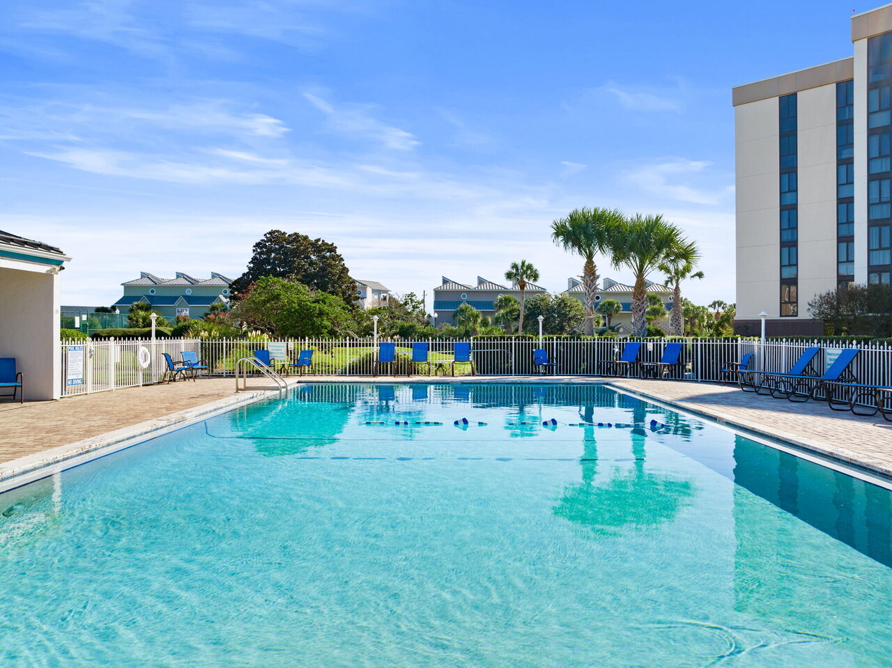 Beach Living - Image 49