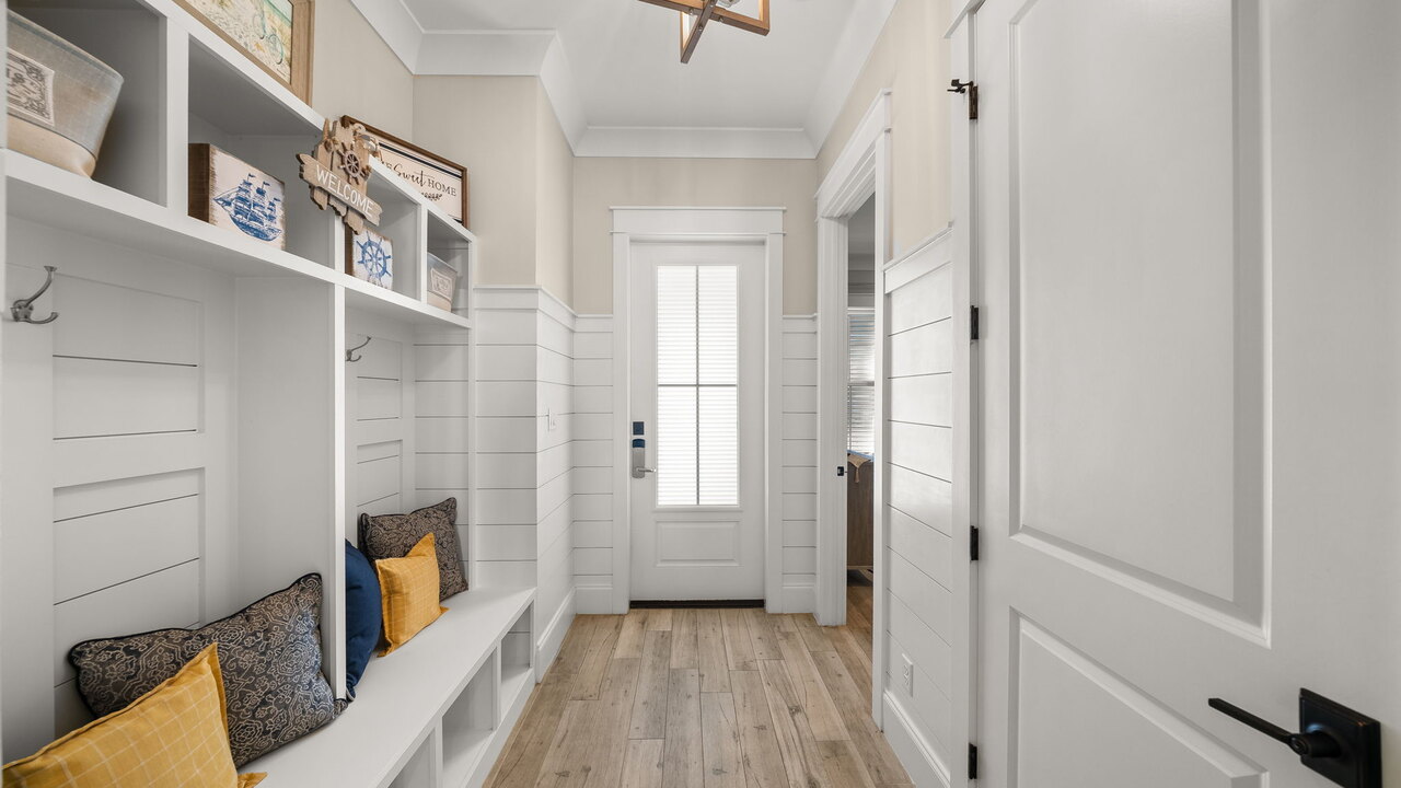 Beach Living - Image 2