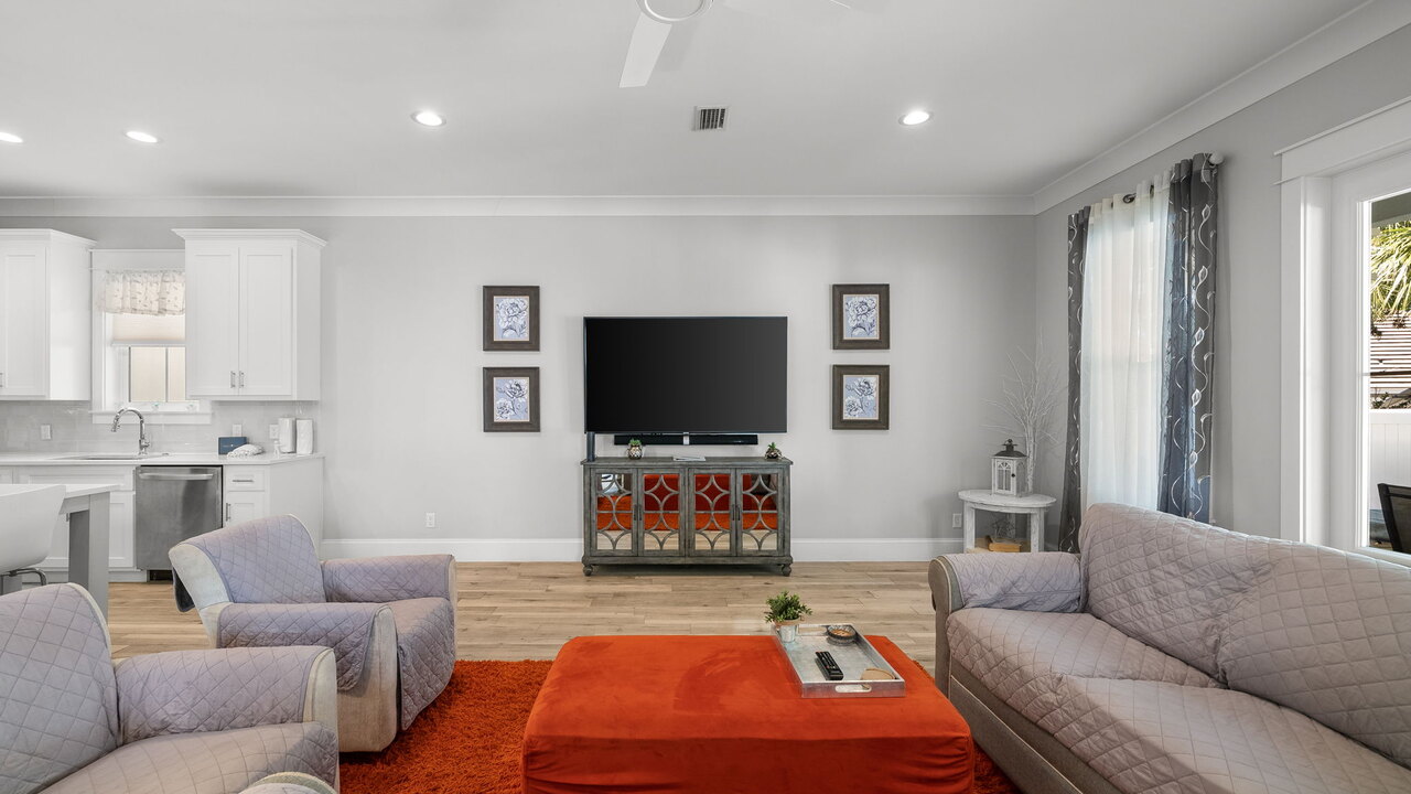 Beach Living - Image 8