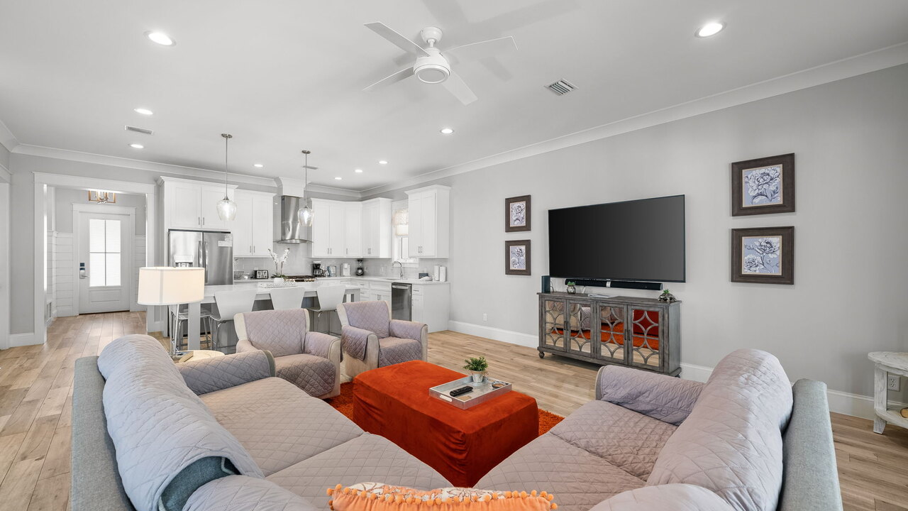 Beach Living - Image 9