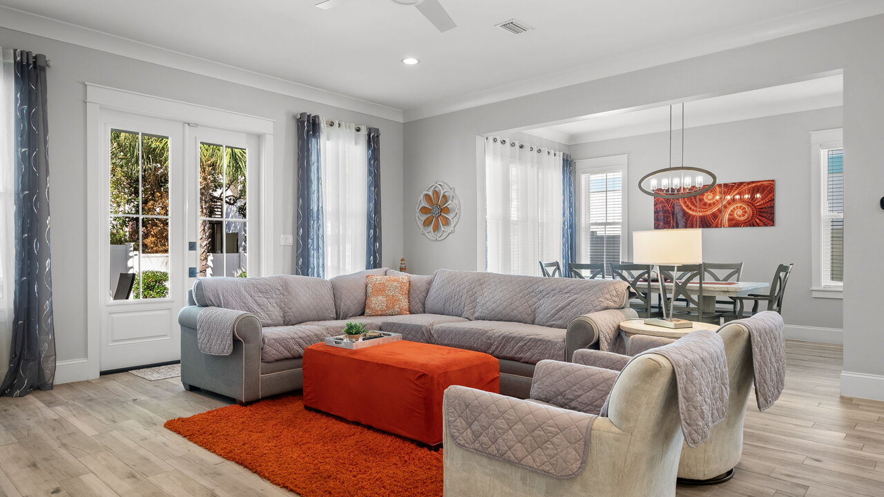 Beach Living - Image 7