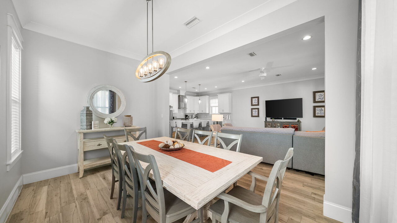 Beach Living - Image 11