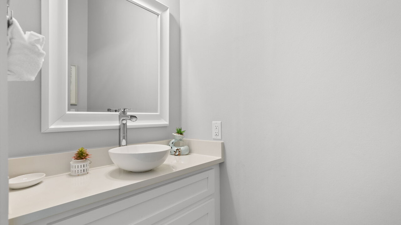 Beach Living - Image 15