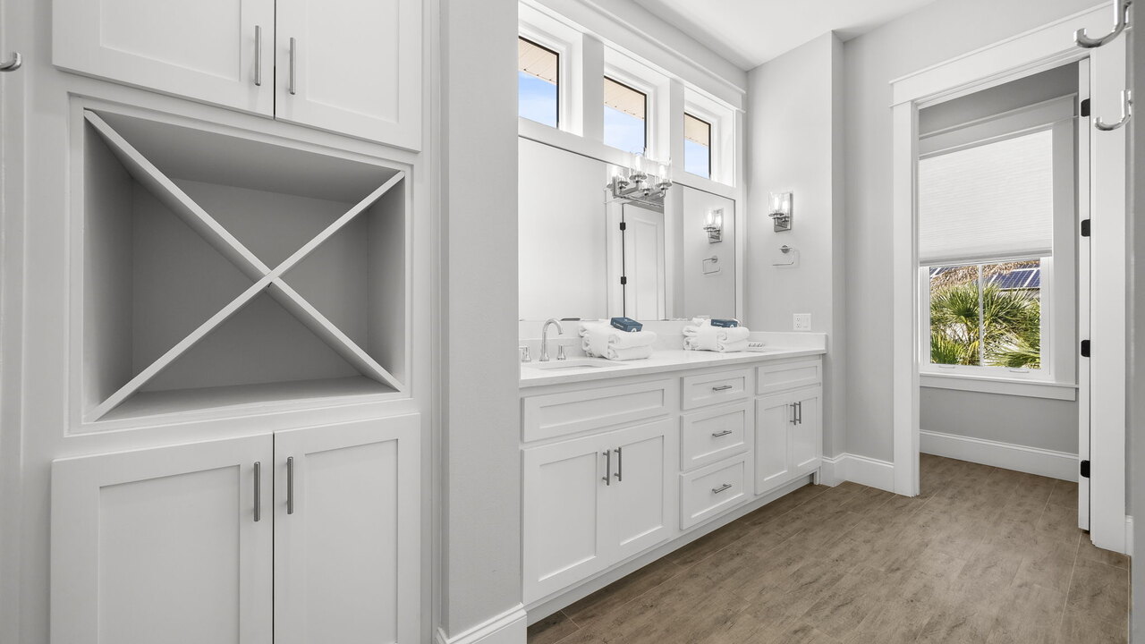 Beach Living - Image 19