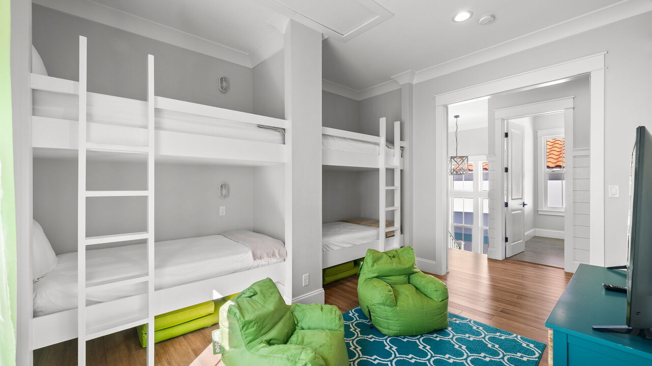 Beach Living - Image 23