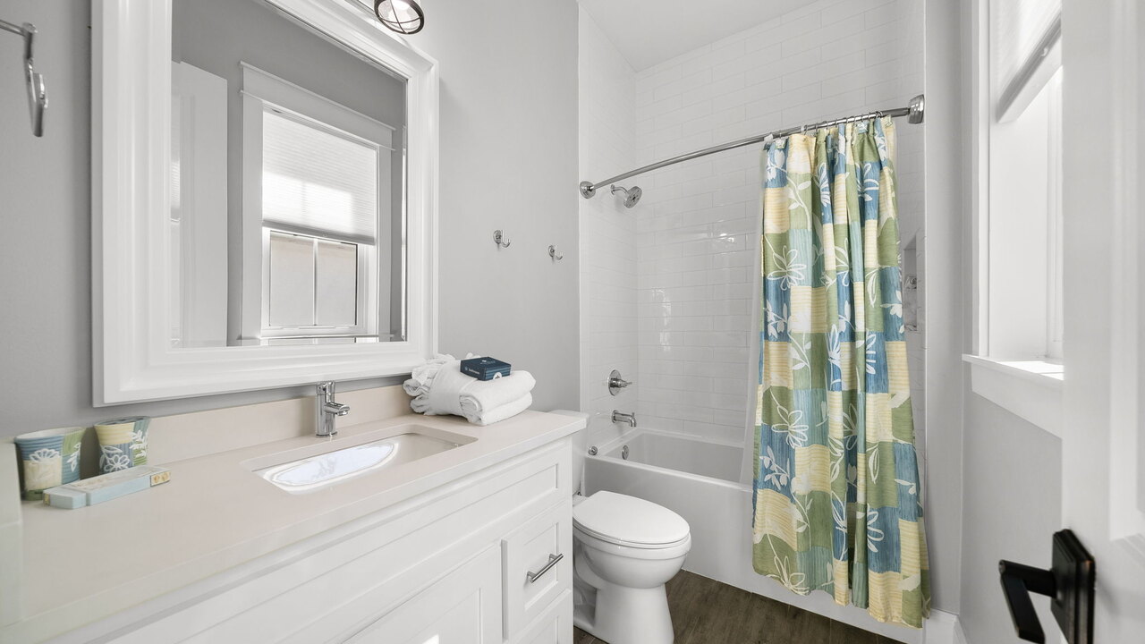 Beach Living - Image 24