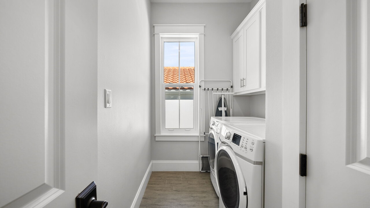 Beach Living - Image 25