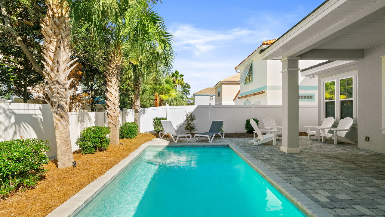 Beach Living - Image 31