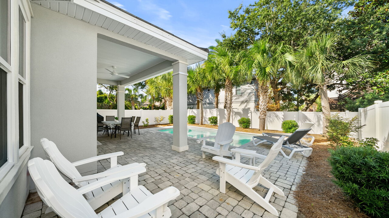 Beach Living - Image 33