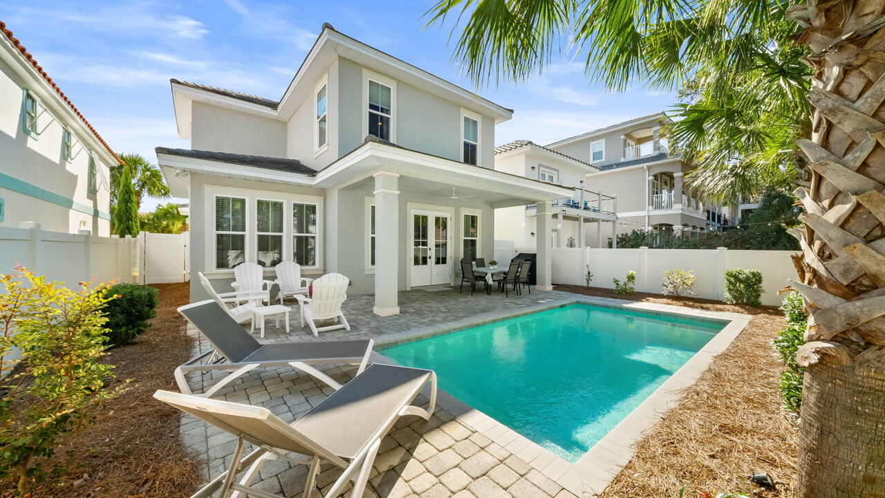 Beach Living - Image 34