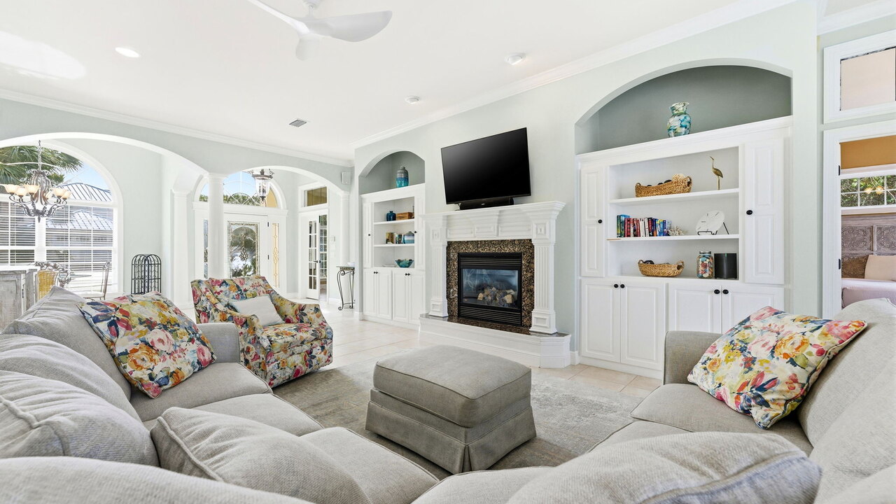 Daydreaming - Image 31