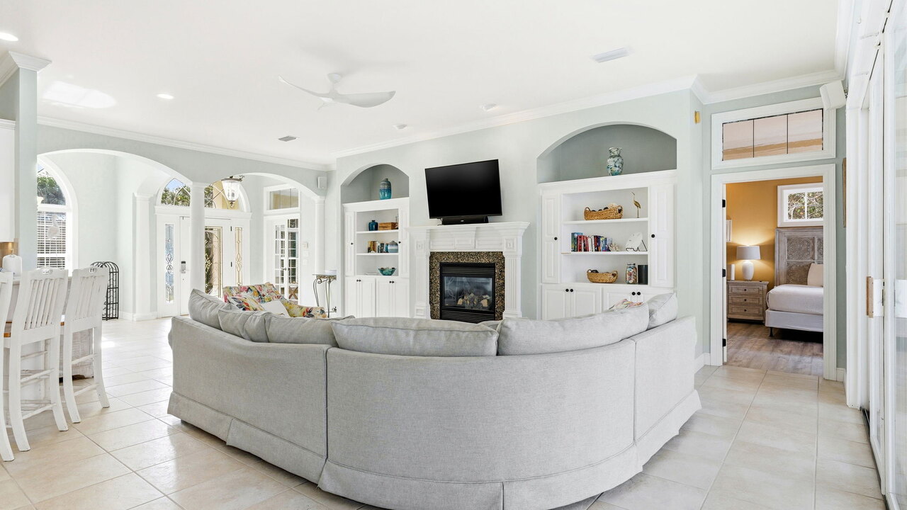 Daydreaming - Image 32