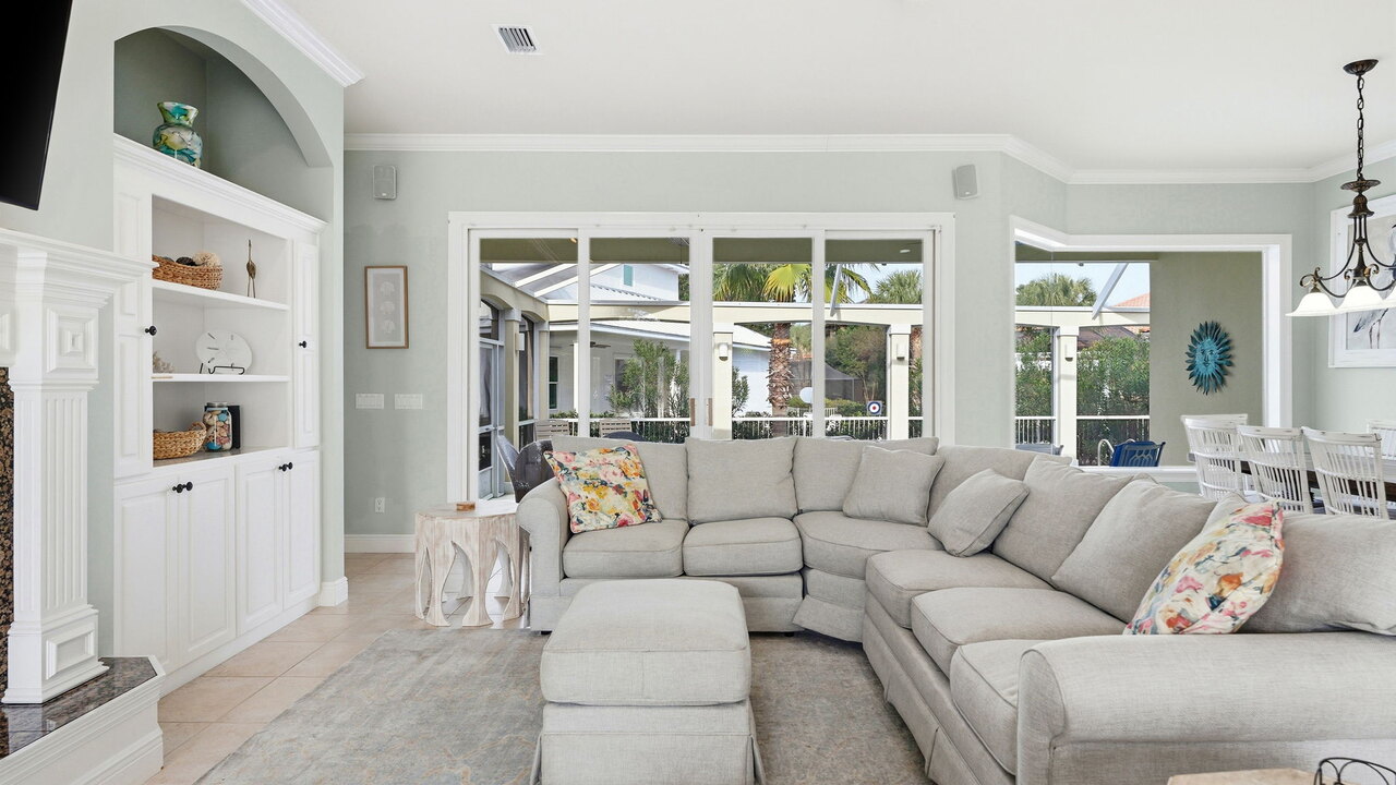 Daydreaming - Image 34