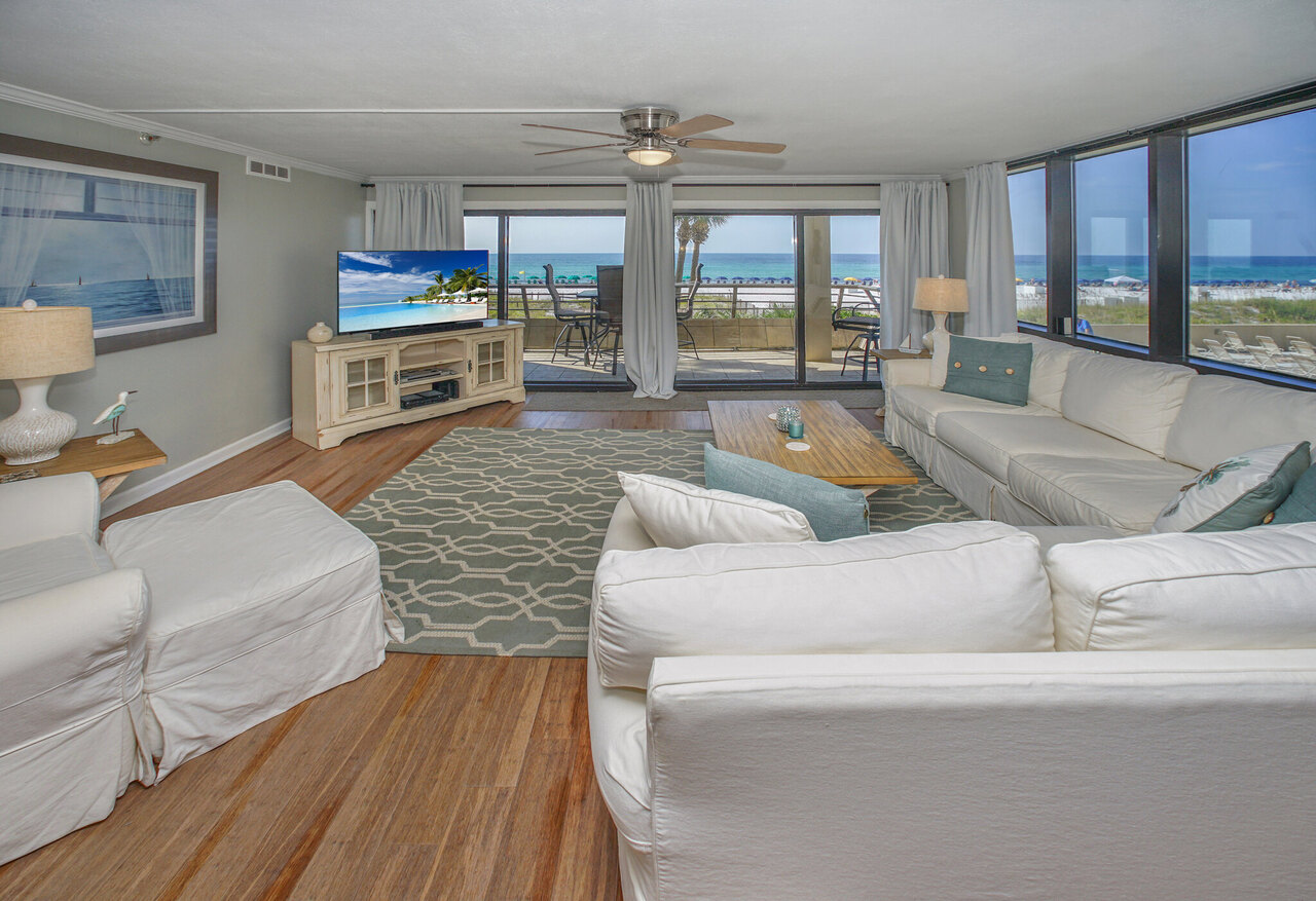 Emerald Towers 206 - Image 1
