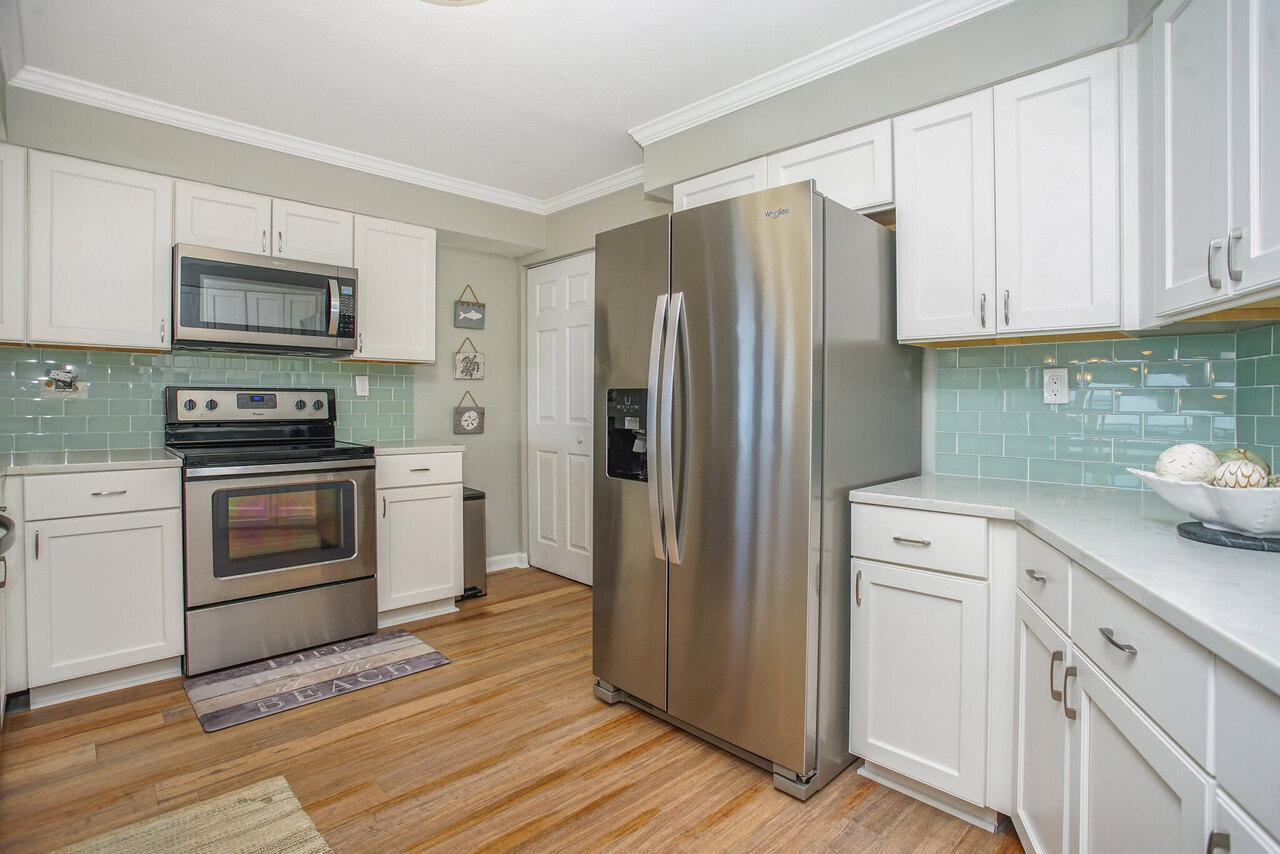Emerald Towers 206 - Image 13
