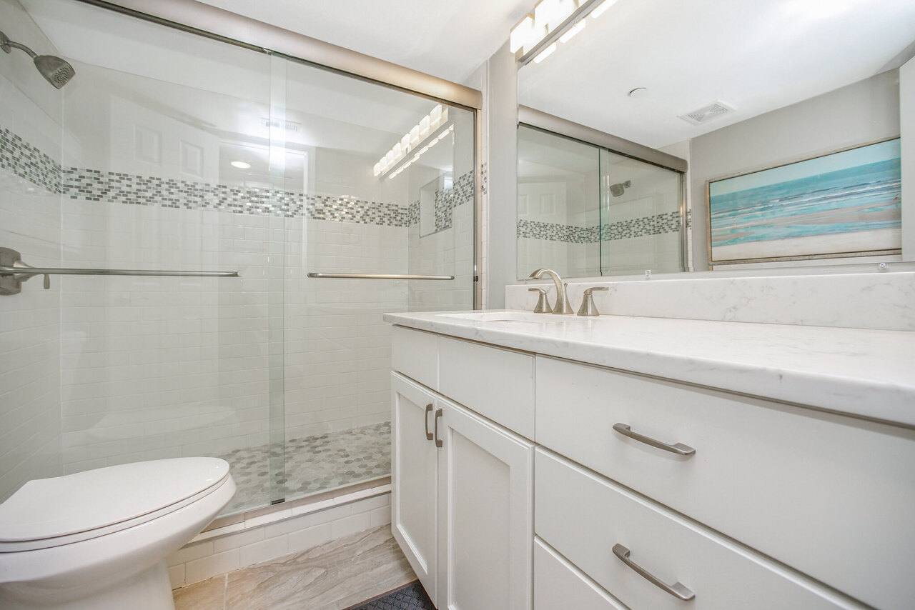 Emerald Towers 206 - Image 16
