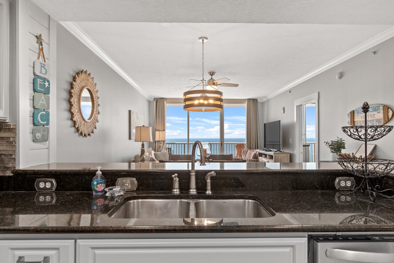 Majestic Beach 1-1303 - Image 8