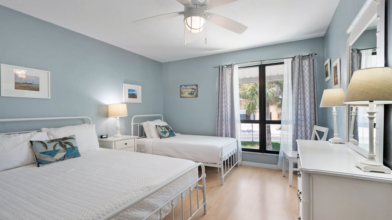 Runaway Bay 207 - Image 16