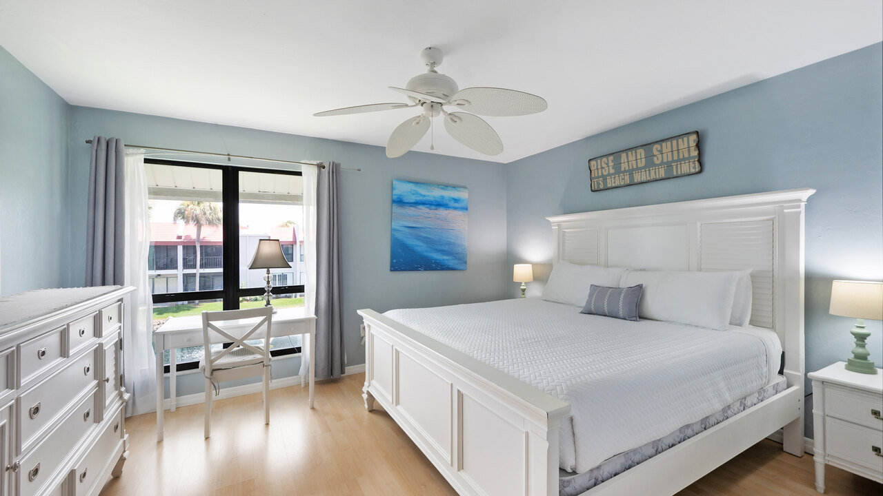 Runaway Bay 207 - Image 20