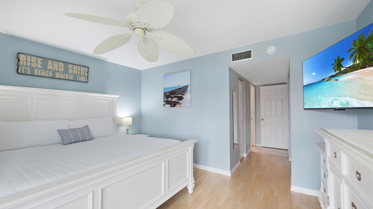 Runaway Bay 207 - Image 22