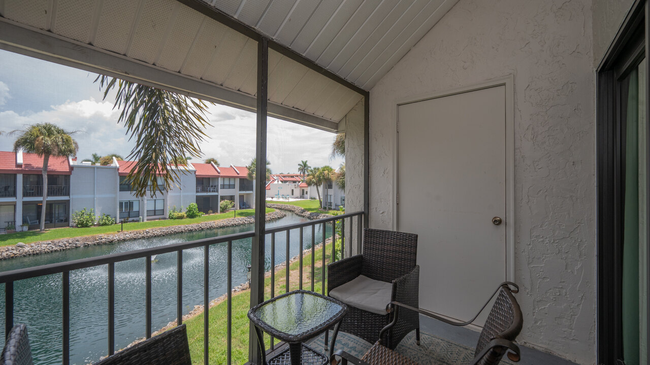 Runaway Bay 207 - Image 25