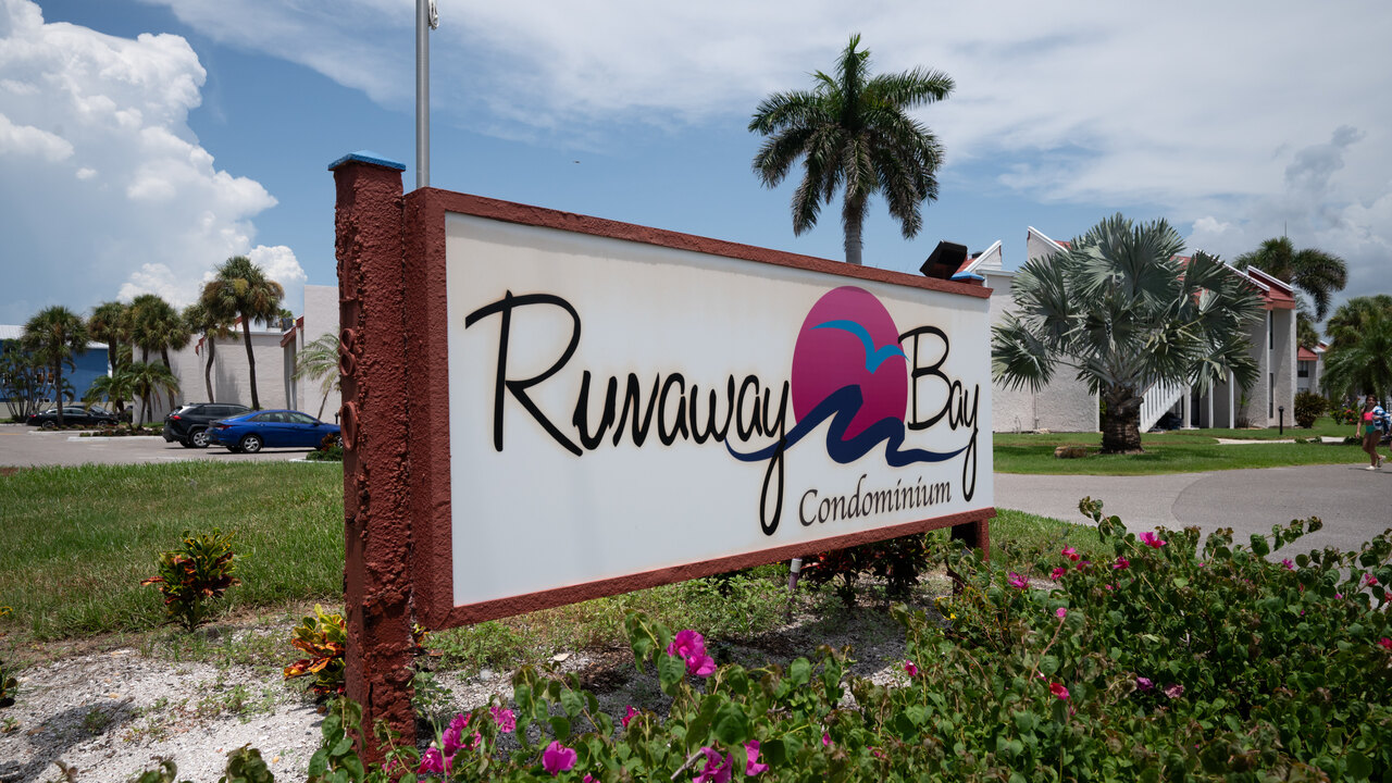 Runaway Bay 207 - Image 30