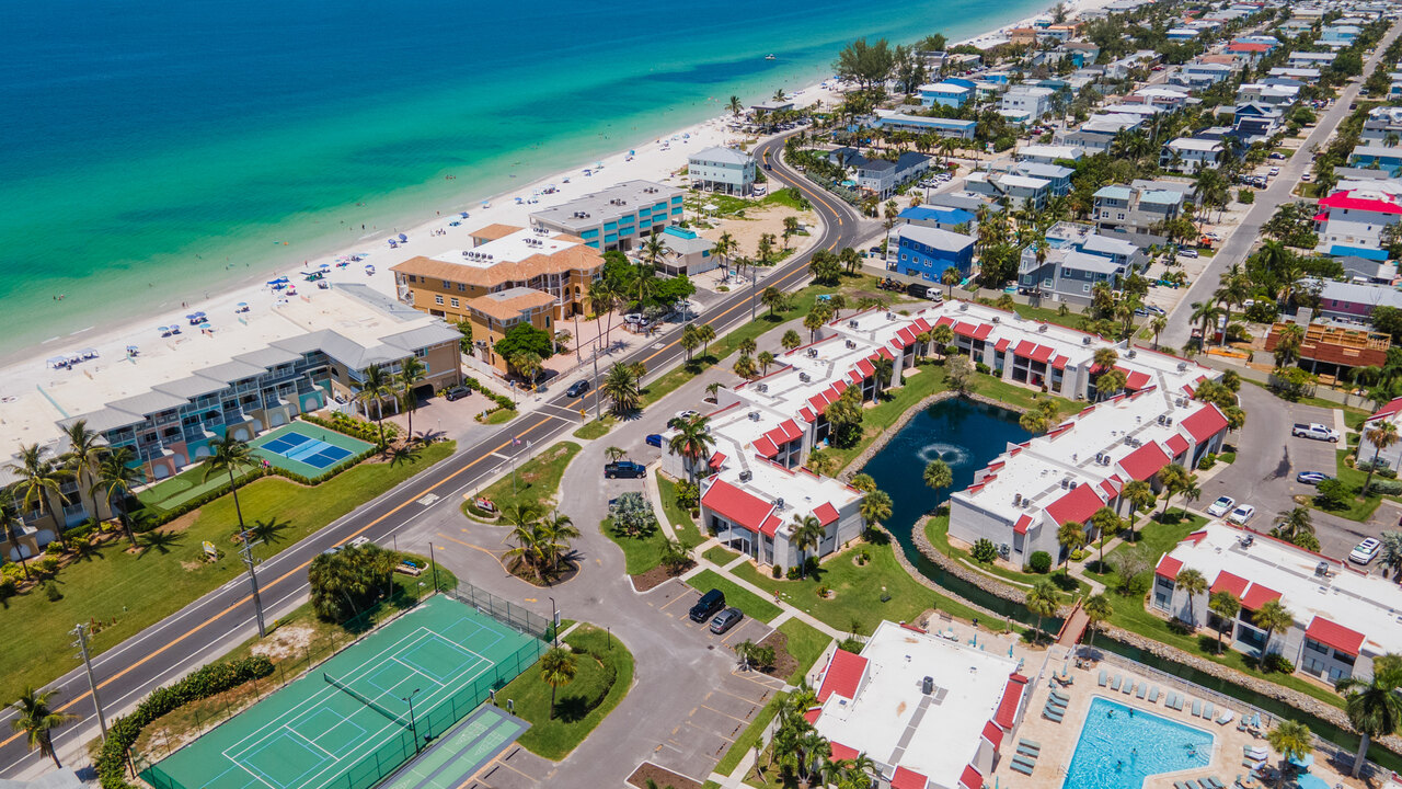 Runaway Bay 207 - Image 41
