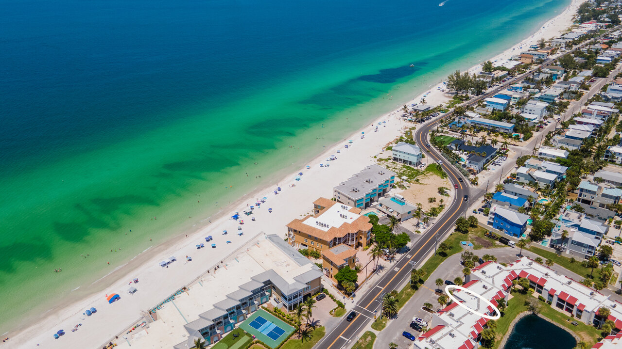 Runaway Bay 207 - Image 43