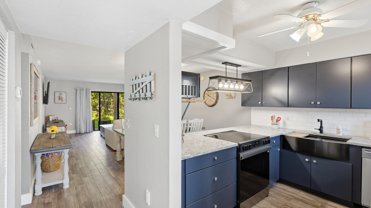 Runaway Bay 154 - Image 1