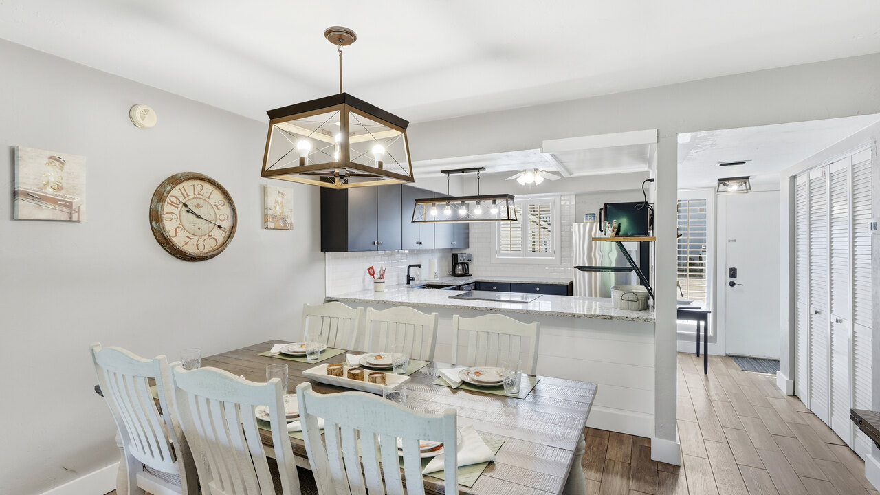 Runaway Bay 154 - Image 13