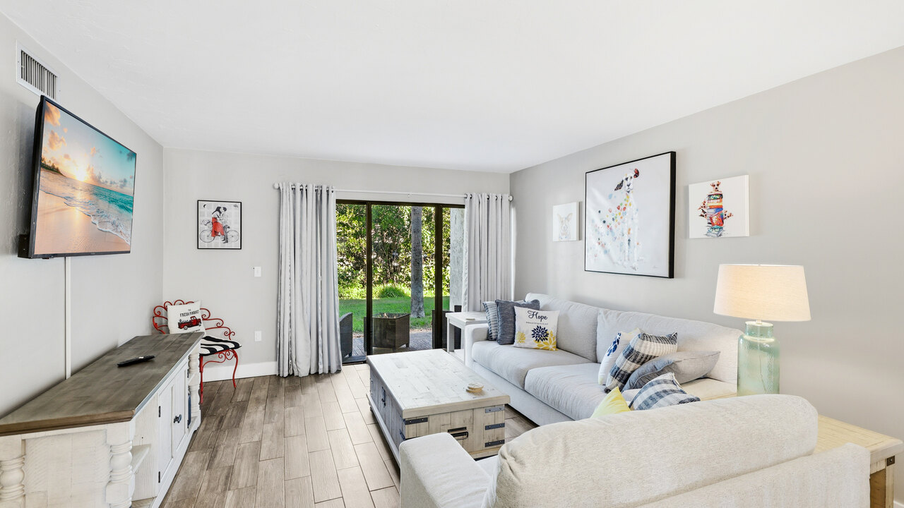 Runaway Bay 154 - Image 16