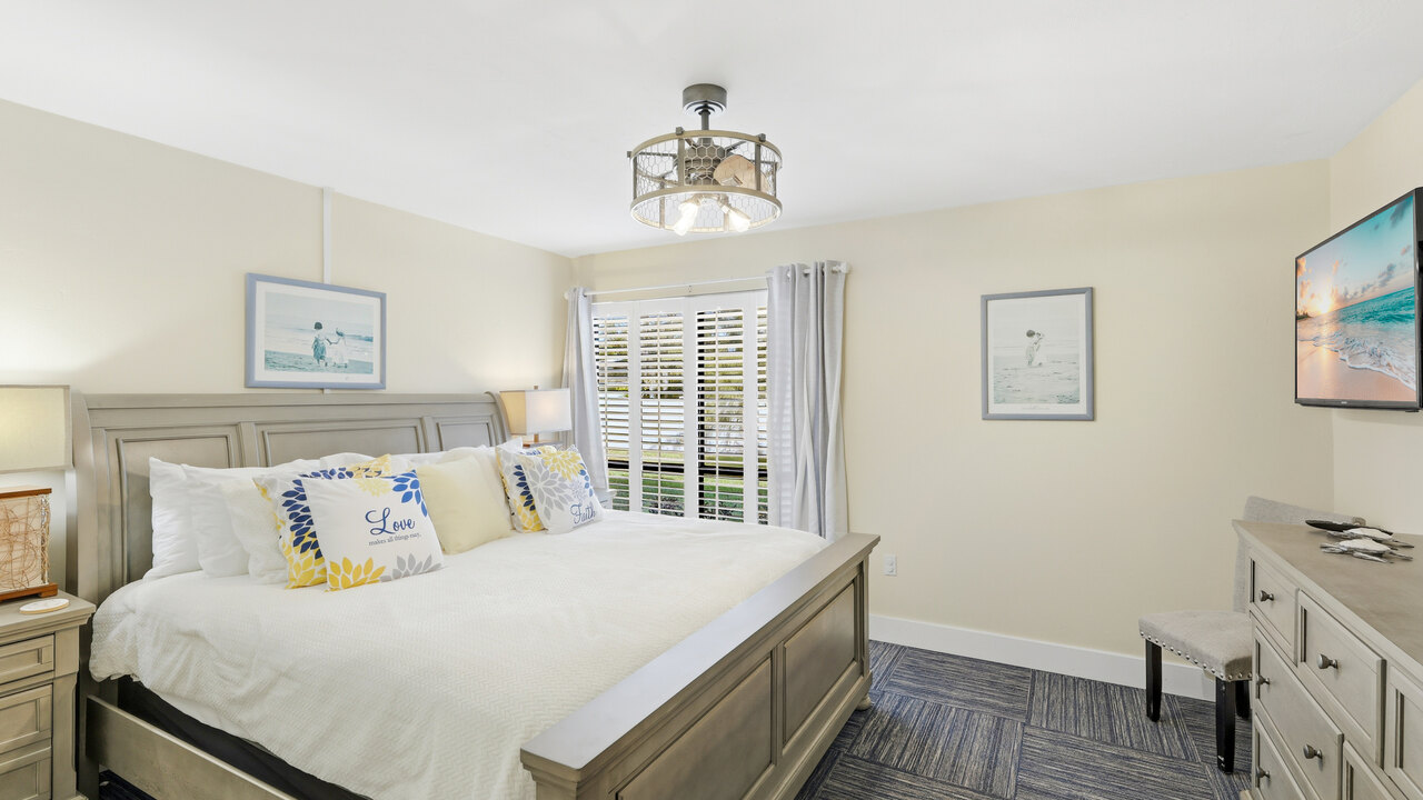 Runaway Bay 154 - Image 21