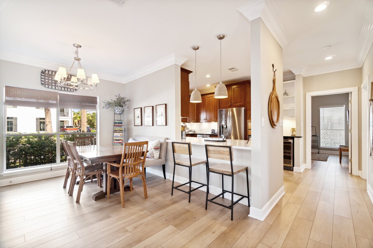 Island in The Sun - Image 9