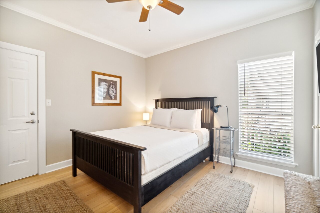 Island in The Sun - Image 13