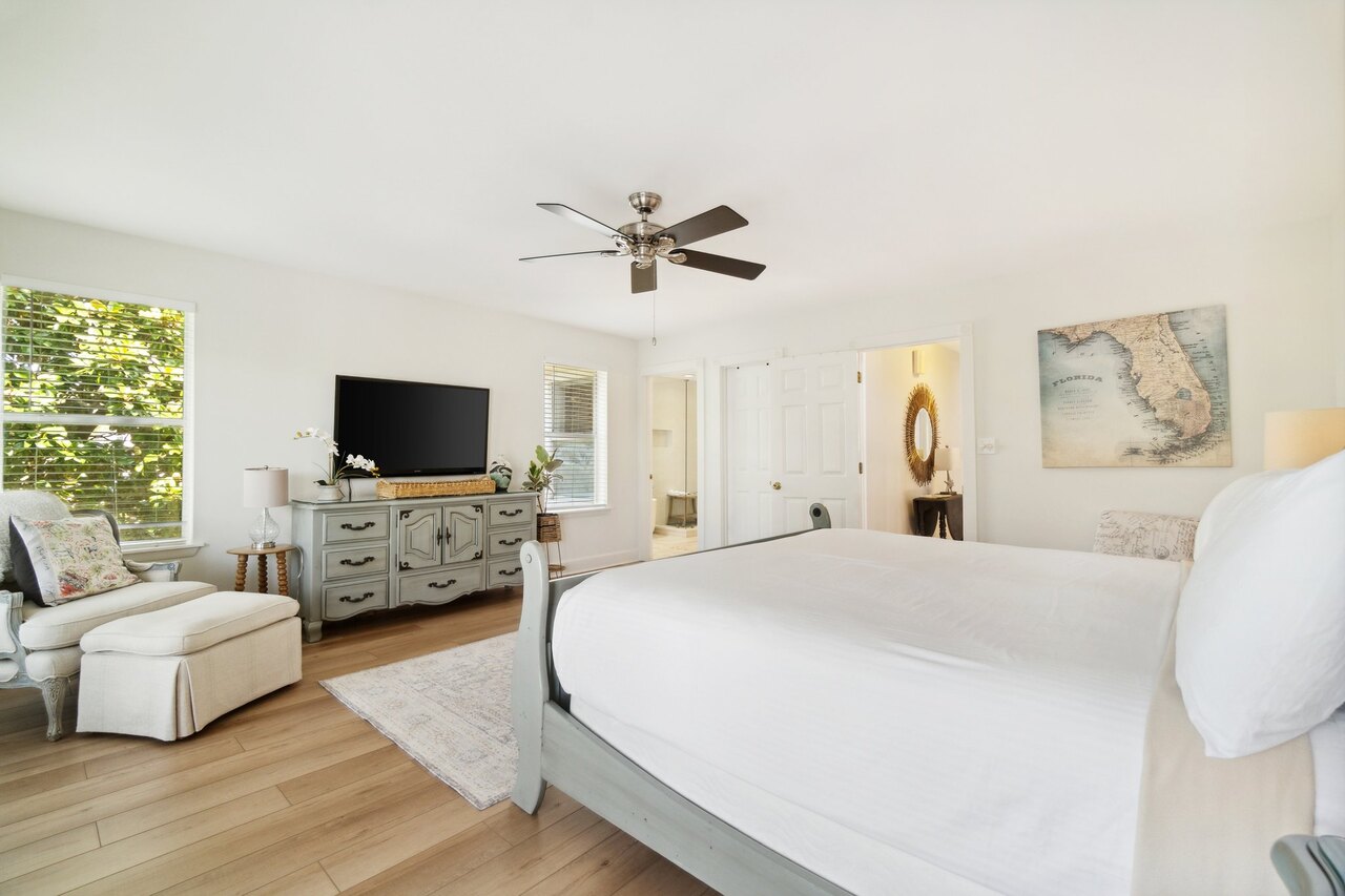 Island in The Sun - Image 19