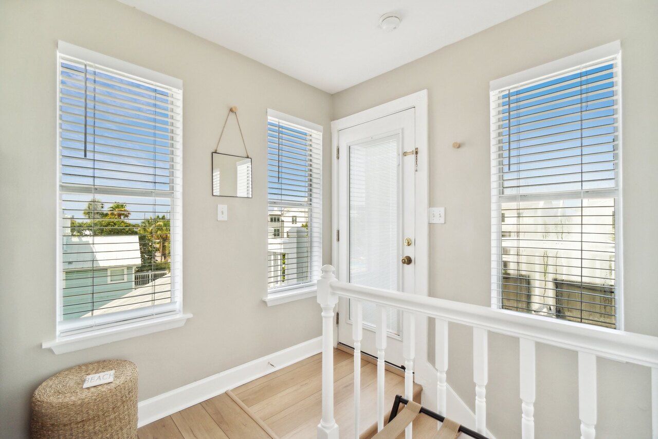 Island in The Sun - Image 26