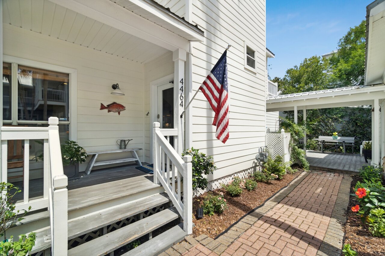 Island in The Sun - Image 34