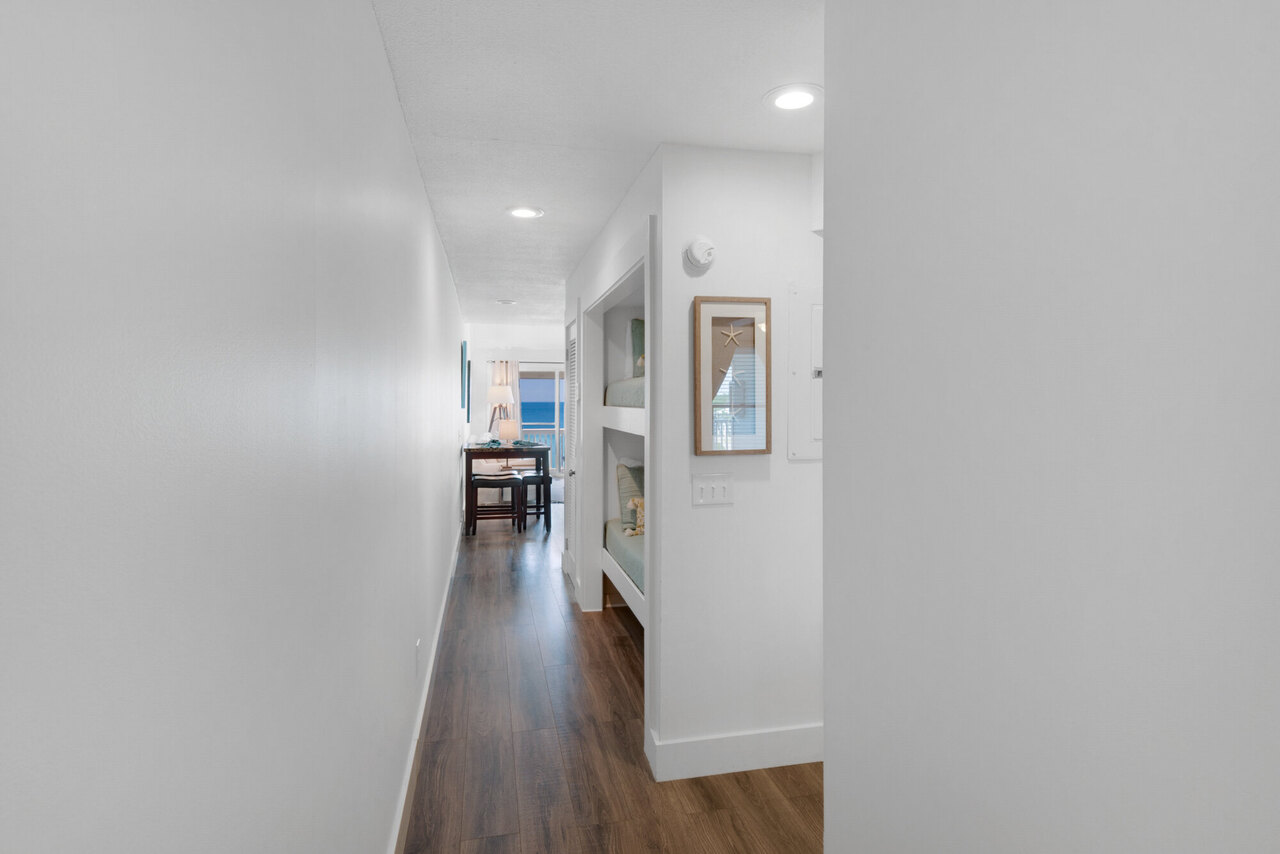 Mistral 18 - Image 28