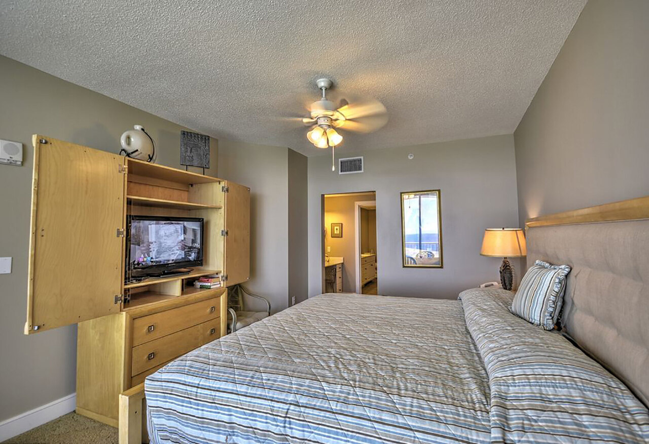 Majestic Beach 2-1608 - Image 9